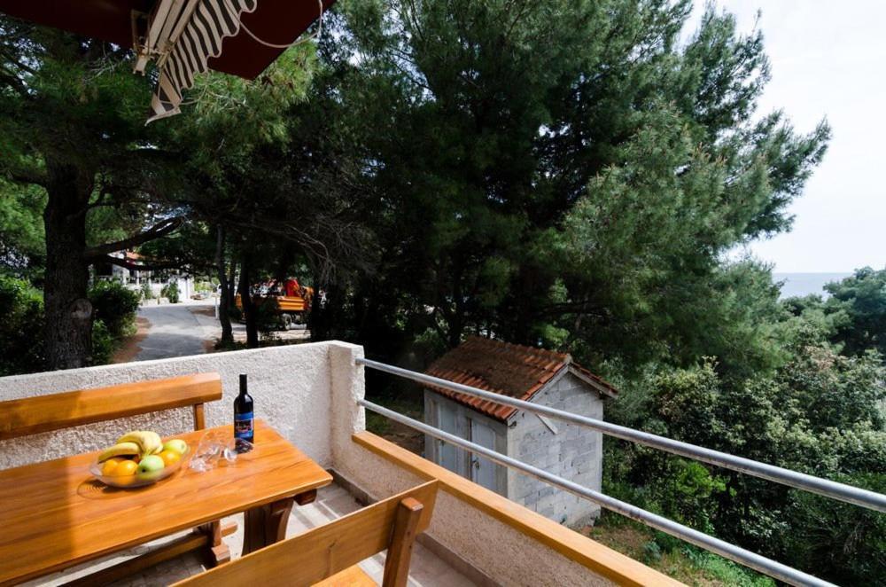 Apartments Pitarevic Saplunara Exterior photo