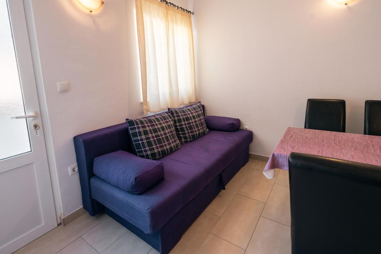 Apartments Pitarevic Saplunara Exterior photo