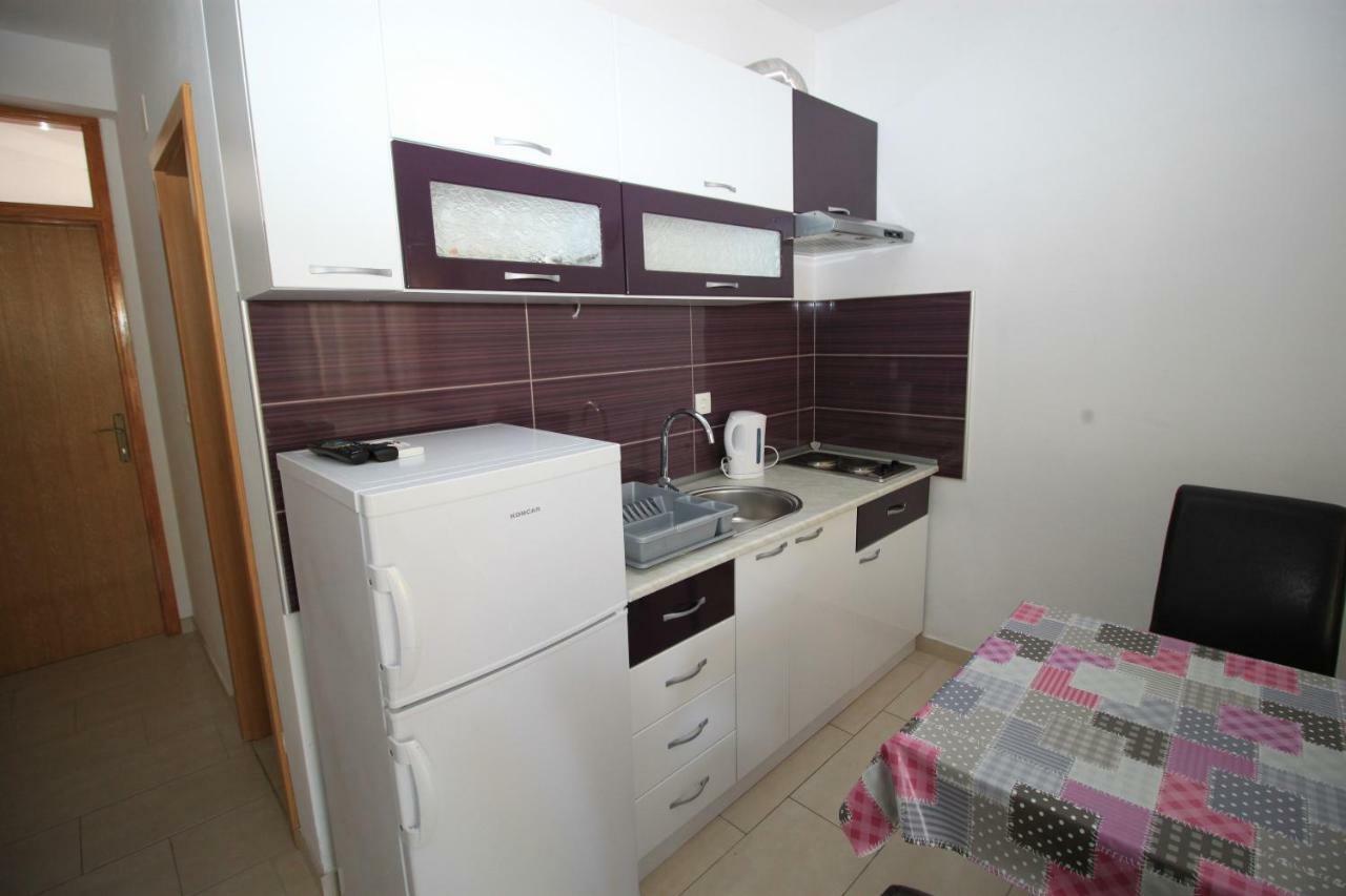 Apartments Pitarevic Saplunara Exterior photo